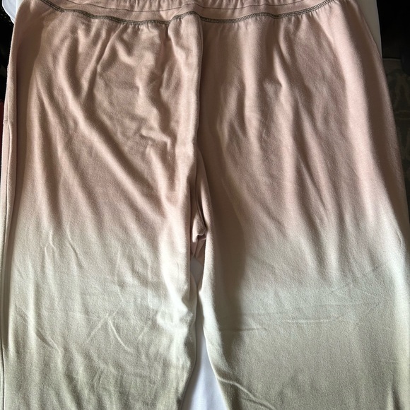 2pc Set of Live-Well by Cato Ombré Loungewear. - Picture 9 of 10